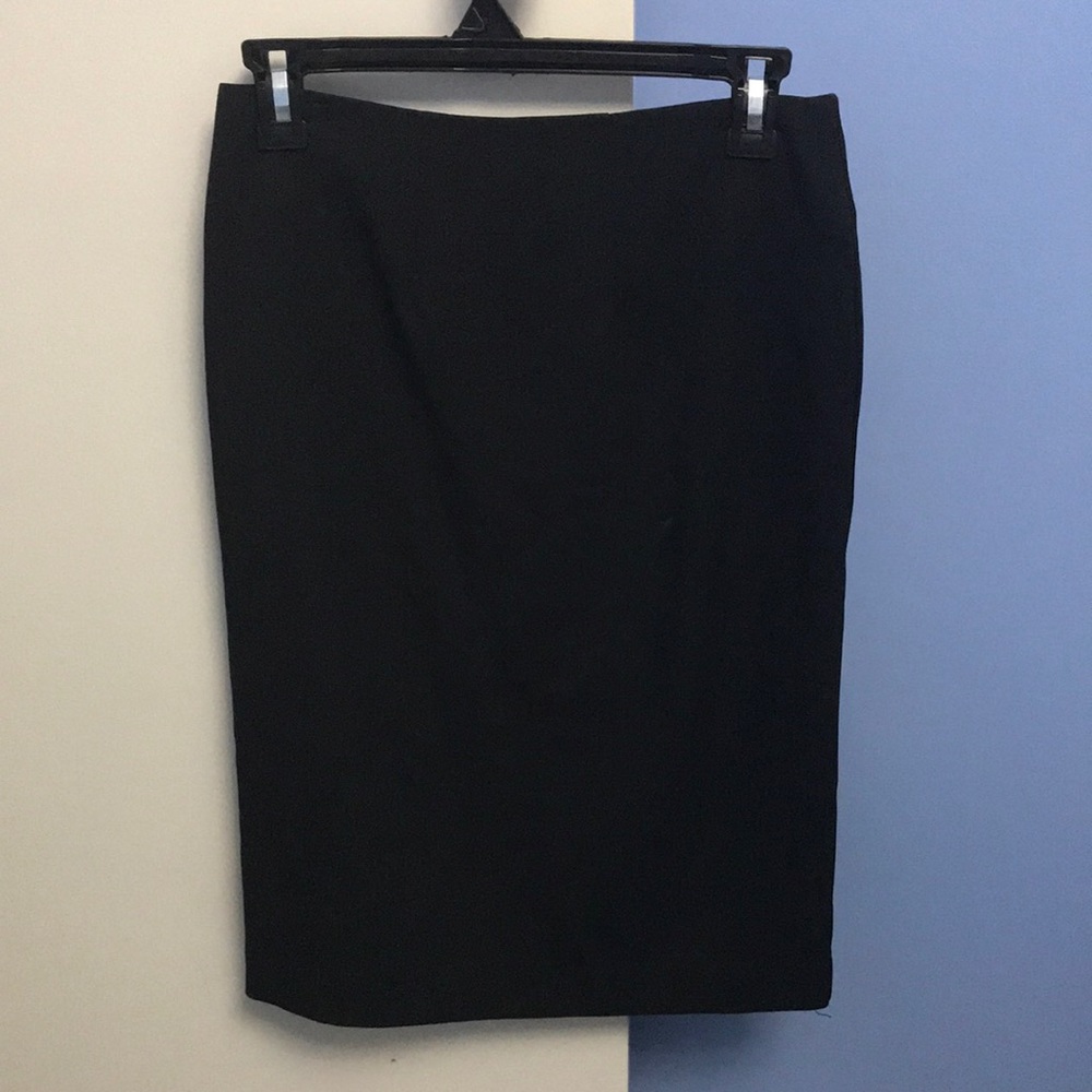 BLACK PENCIL SKIRT (business casual)